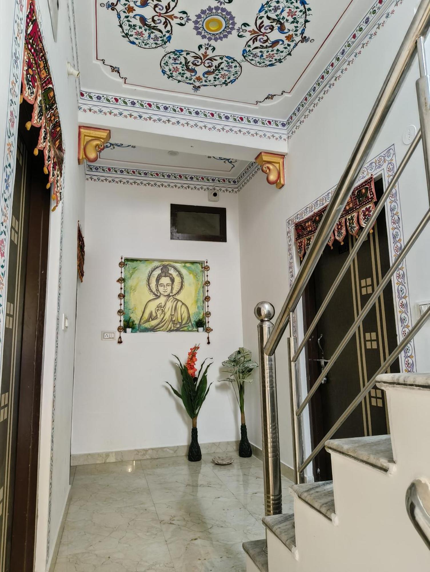 Rising Shemesh Home Stay Udaipur Exterior photo