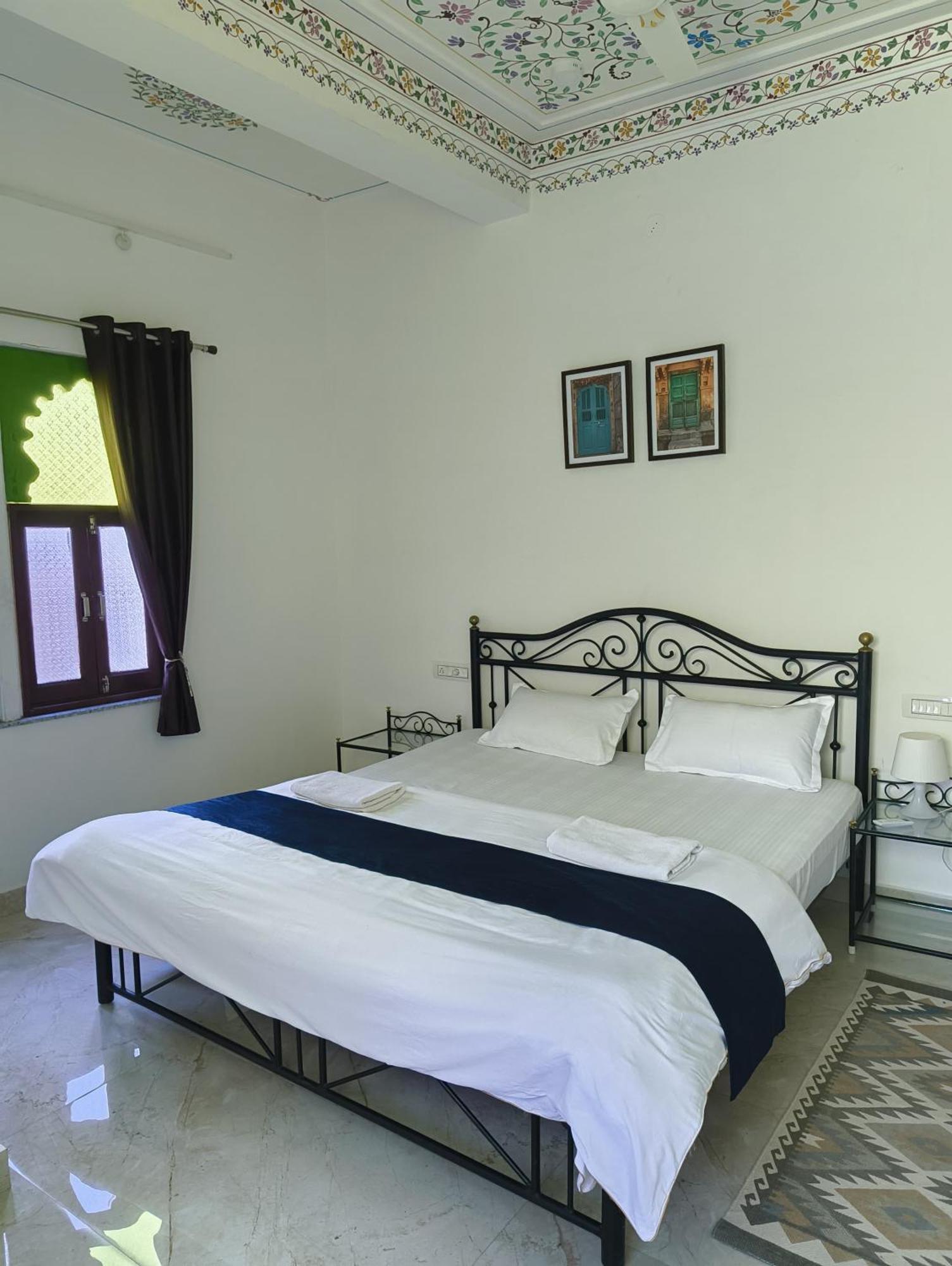 Rising Shemesh Home Stay Udaipur Exterior photo